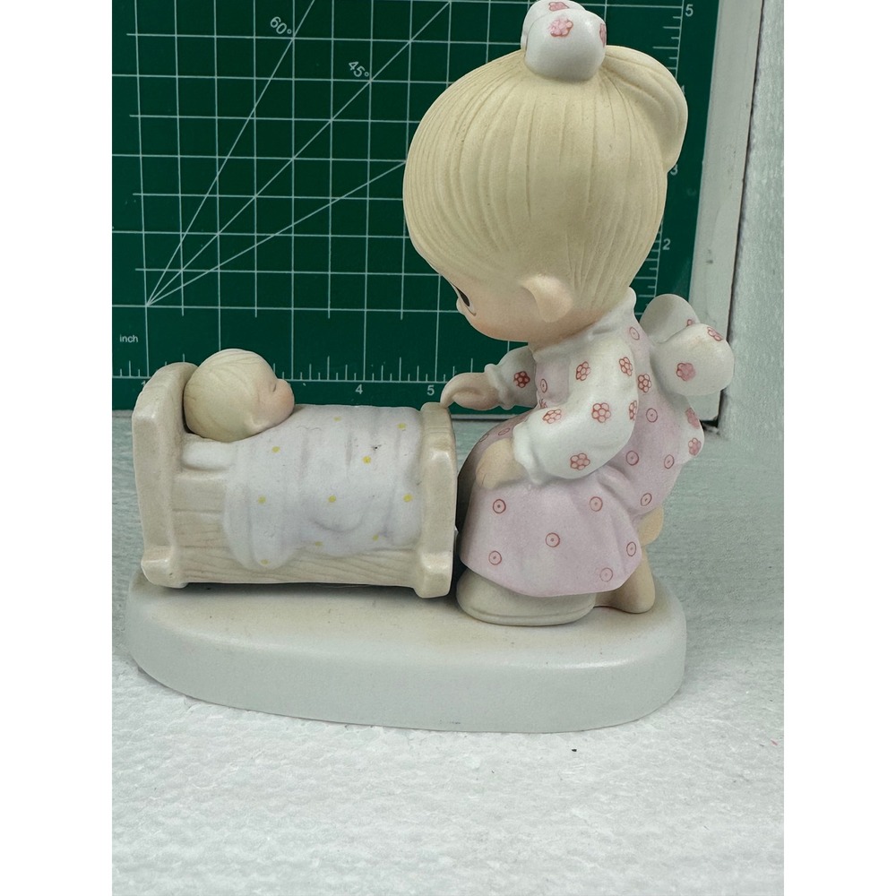 Jonathan David The Hand That Rocks The Future Figurine 1979 Enesco